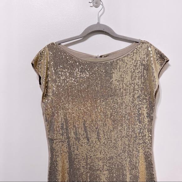 Alice + Olivia Gold Sequin Shift Dress Size M Back Keyhole. - Picture 8 of 12